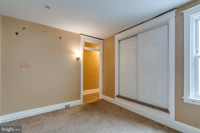 589 N Plum St, Lancaster, PA 17602 - unfurnished bedroom featuring carpet floors and a closet