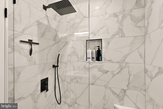1811 19th St NW Unit 2, Washington, DC 20009 - bathroom with a tile shower