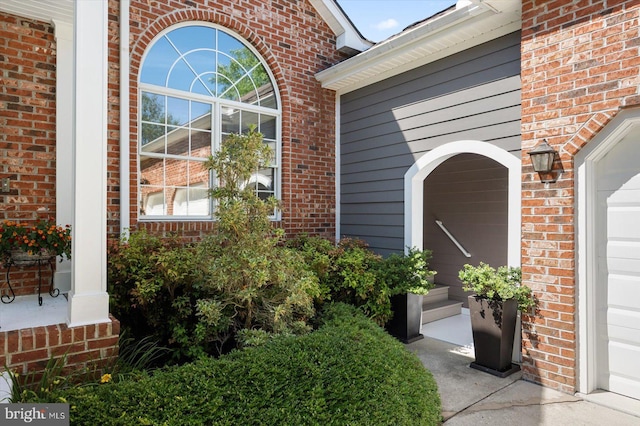 112 W Shore Dr, Milton, DE 19968 - property entrance featuring brick siding