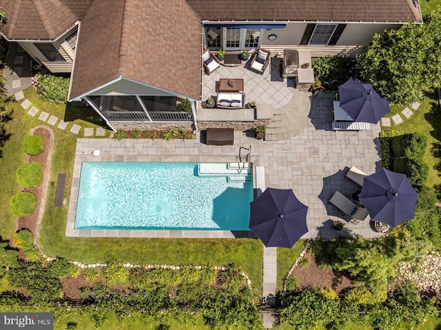112 W Shore Dr, Milton, DE 19968 - aerial view of property and surrounding area with a pool area