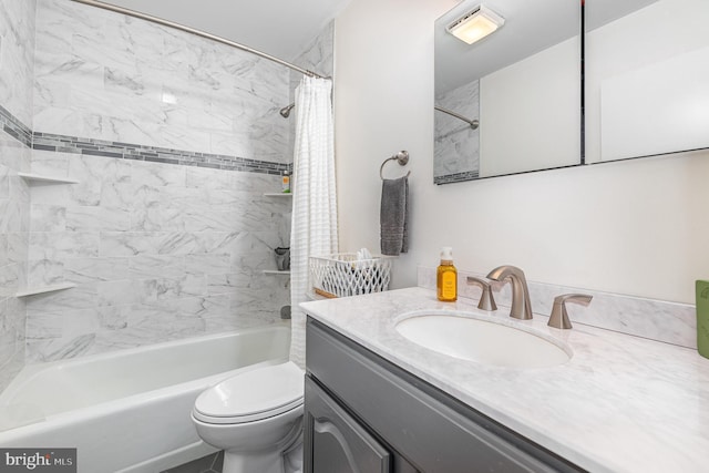3508 Garrett Ct, Aberdeen, MD 21001 - bathroom featuring shower / tub combo with curtain and vanity