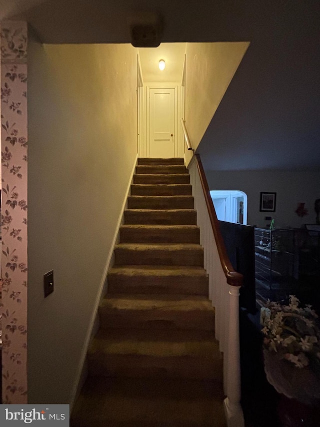339 W Brookhaven Rd, Brookhaven, PA 19015 - view of stairs