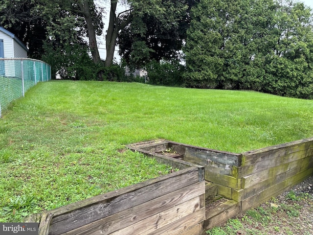 339 W Brookhaven Rd, Brookhaven, PA 19015 - view of yard