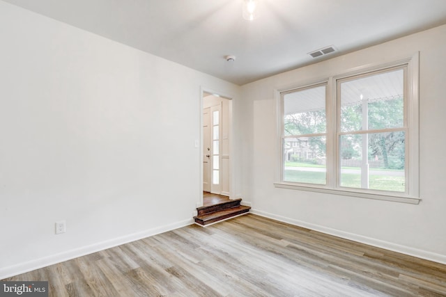 406 Christian Ln, Wallingford, PA 19086 - unfurnished room featuring wood finished floors and a smoke detector
