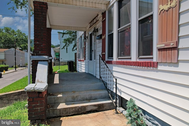 439 Columbia St, Cumberland, MD 21502 - view of exterior entry featuring covered porch