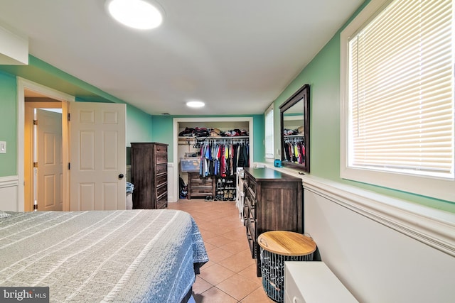 14 Nicholson Dr, Pasadena, MD 21122 - bedroom featuring light tile patterned floors and a closet