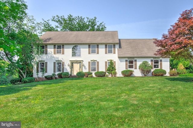 2912 Weaver Rd, Lancaster, PA 17601 - colonial inspired home featuring a front yard and roof with shingles