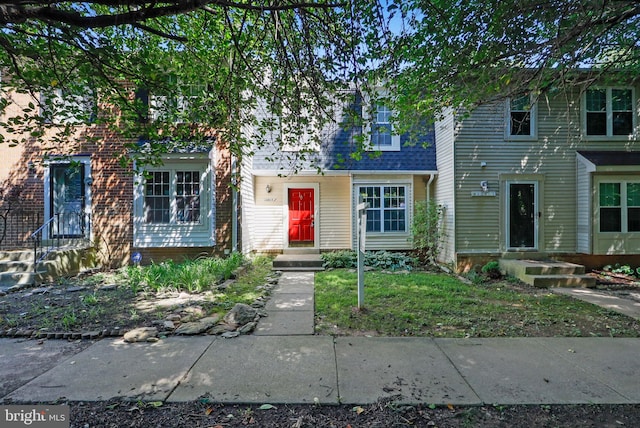 12803 Climbing Ivy Dr, Germantown, MD 20874 - view of front of house