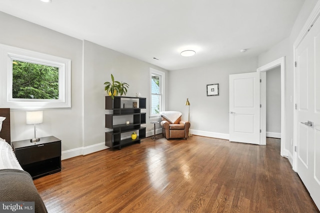 3831 Fulton St NW, Washington, DC 20007 - sitting room with wood finished floors and baseboards