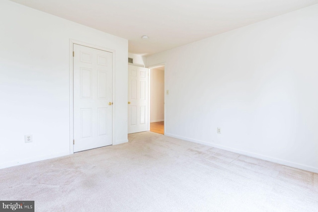 2381 Greensward S, Warrington, PA 18976 - carpeted empty room with baseboards