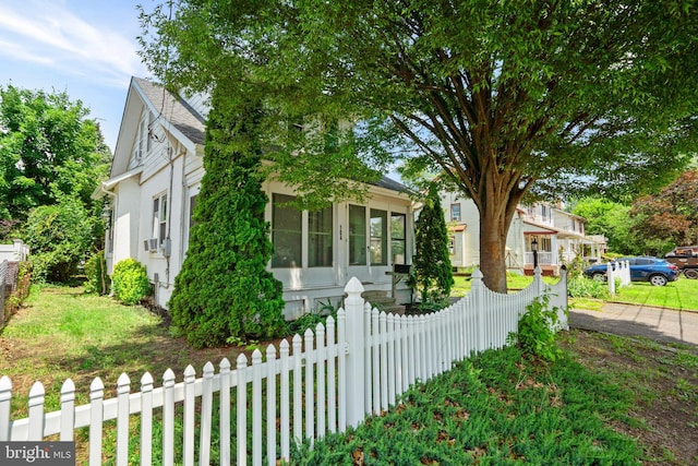 104 Richland Ave, Hamilton, NJ 08629 - view of front facade featuring stucco siding