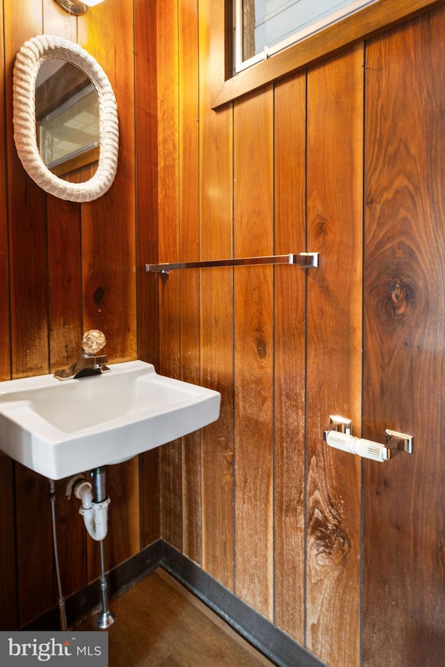 31 4th St, Hanover, PA 17331 - bathroom featuring wooden walls