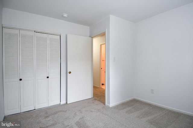 9835 Saint Cloud Ct, Fairfax, VA 22031 - unfurnished bedroom featuring carpet floors and a closet