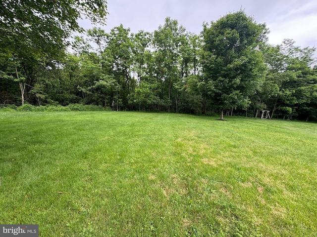 400 27th St, Huntingdon, PA 16652 - view of grassy yard