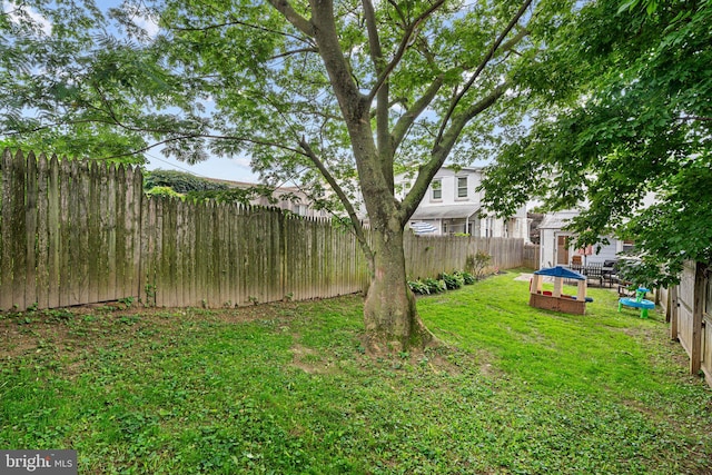 1123 Maple St, Conshohocken, PA 19428 - view of fenced backyard