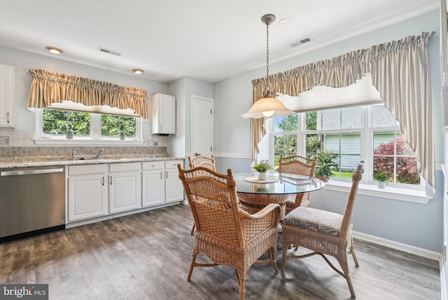 110 Maple Leaf Cir, Sewell, NJ 08080 - dining space with wood finished floors and baseboards