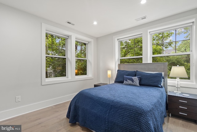 2819 Bellevue Ter NW, Washington, DC 20007 - bedroom featuring wood finished floors and recessed lighting