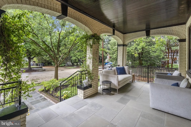 2819 Bellevue Ter NW, Washington, DC 20007 - view of covered porch