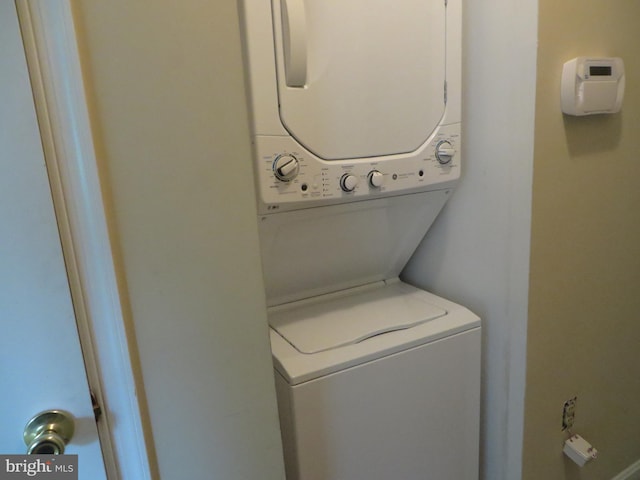6915 Victoria Dr Unit C, Alexandria, VA 22310 - washroom featuring stacked washer and clothes dryer