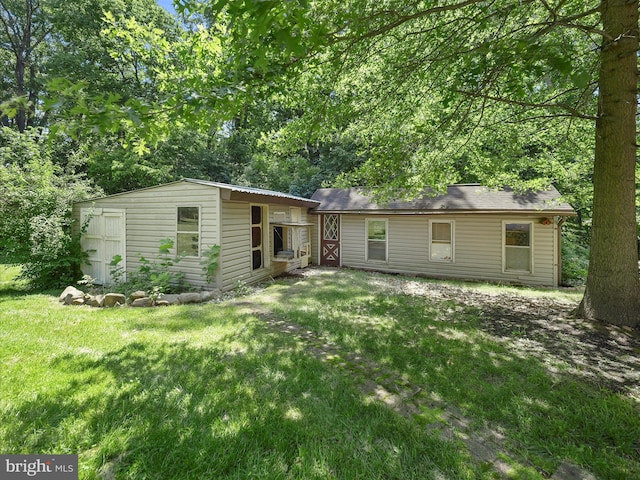258 Merrimack, Falling Waters, WV 25419 - back of house with a lawn