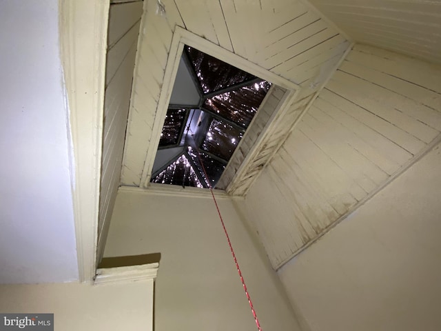 2110 N Charles St N, Baltimore, MD 21218 - detailed view