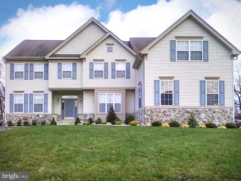 25 Rolling Glen Ct, Mount Laurel, NJ 08054