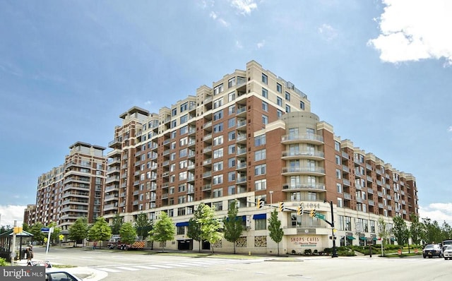 3600 S Glebe Rd Unit 526W, Arlington, VA 22202 - view of apartment building / complex