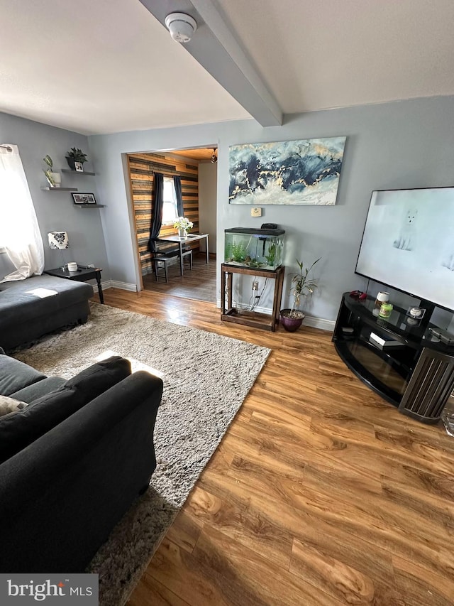 2221 Lincoln Ave, Reading, PA 19609 - living area with wood finished floors and baseboards