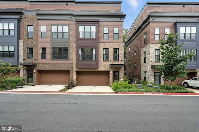 3536 Sutton Heights Cir, Fairfax, VA 22031 - view of front of house with an attached garage and driveway