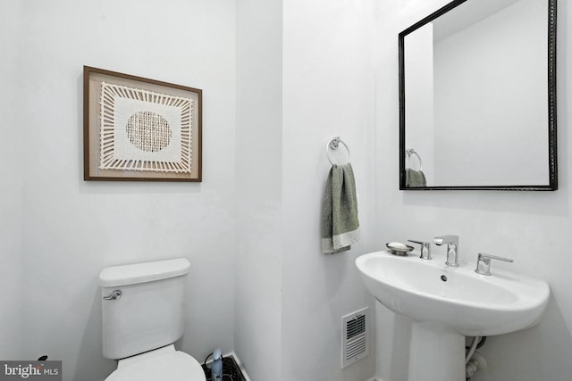 3536 Sutton Heights Cir, Fairfax, VA 22031 - half bathroom with toilet