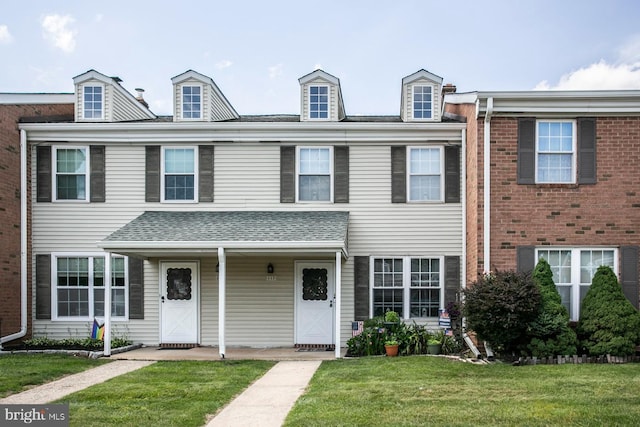 117 Clemens Ct, Lansdale, PA 19446 - view of property with a front lawn and covered porch