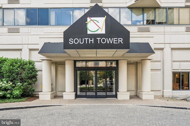 2001 Hamilton St Unit 1205, Philadelphia, PA 19130 - entrance to property with stucco siding