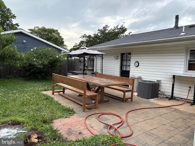 4105 Sunburst Ct, Alexandria, VA 22303 - view of patio / terrace with outdoor dining space