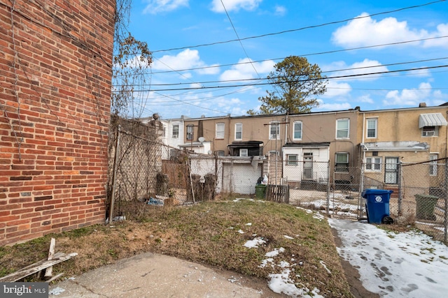1539 N Payson St, Baltimore, MD 21217 - rear view of property with a gate
