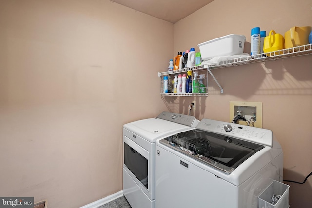 28 Amherst Way, West Windsor, NJ 08550 - laundry room with washing machine and clothes dryer