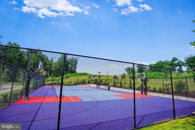 18004 Red Cedar Rd, Dumfries, VA 22026 - view of sport court with community basketball court