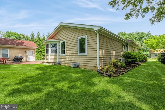 240 Meadow Dr, Haddonfield, NJ 08033 - back of house featuring a yard