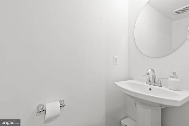 10020 Sandy Run, Baltimore, MD 21220 - bathroom with a sink
