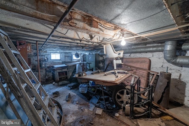 2560 W Fairmount Ave, Baltimore, MD 21223 - below grade area with a workshop area