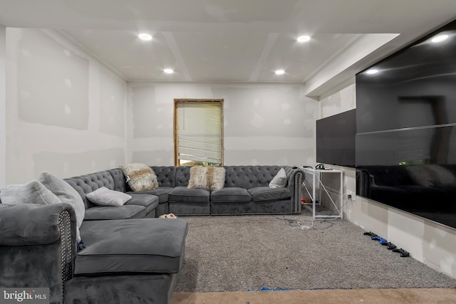 18424 Horseshoe Bend Rd, Sharpsburg, MD 21782 - carpeted living room featuring recessed lighting