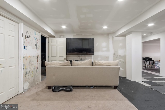 18424 Horseshoe Bend Rd, Sharpsburg, MD 21782 - living area with recessed lighting