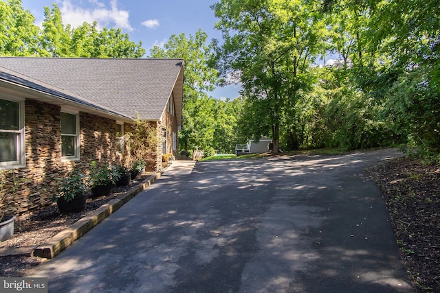 18424 Horseshoe Bend Rd, Sharpsburg, MD 21782 - view of home's exterior with roof with shingles and stone siding