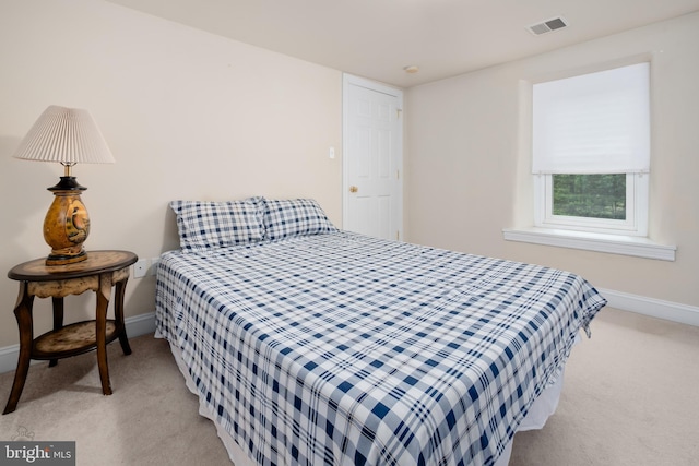 694 Ridge Rd, Telford, PA 18969 - carpeted bedroom featuring baseboards