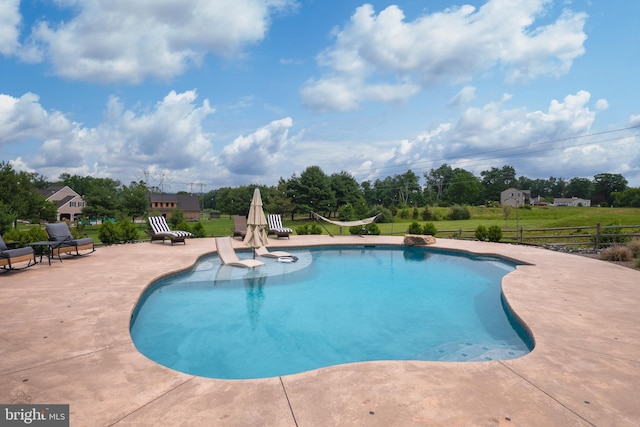 694 Ridge Rd, Telford, PA 18969 - swimming pool featuring a patio area