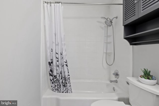 14361 Springbrook Ct, Woodbridge, VA 22193 - full bath featuring toilet and shower / bath combination with curtain