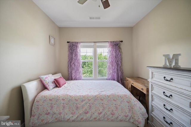 35 Gallery Rd, Stafford, VA 22554 - bedroom with a ceiling fan