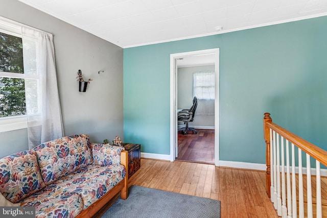 1446 California St, Woodbridge, VA 22191 - living area featuring hardwood / wood-style floors and crown molding