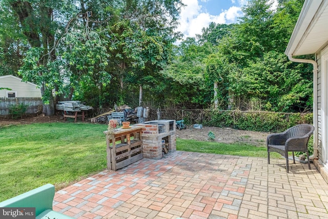1446 California St, Woodbridge, VA 22191 - fenced backyard featuring a patio