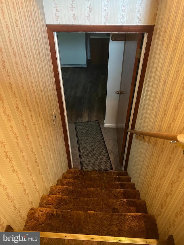 300 W New St, Glassboro, NJ 08028 - view of stairs