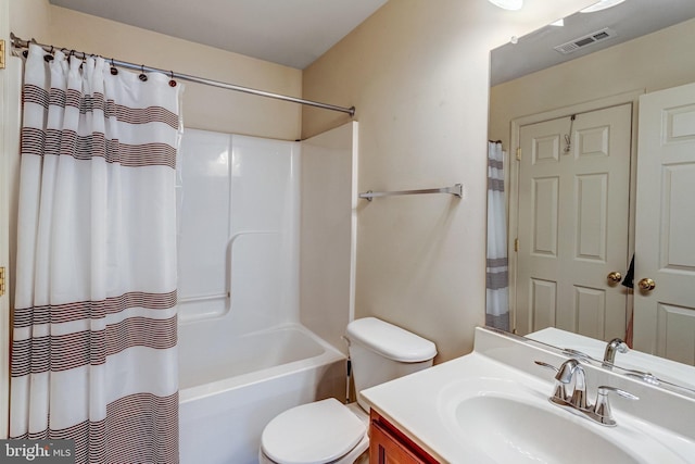 107 Pelican Cv, Stafford, VA 22554 - full bathroom with vanity and shower / bath combo with shower curtain